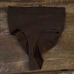 Skims brown shape wear